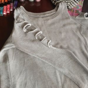 HIGH LOW CUT SLEEVE SWEATER!